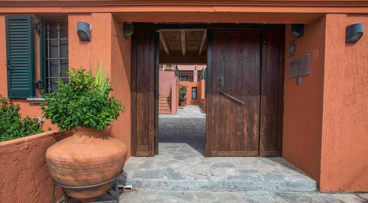 The Varos Residences Hotel Exterior foto