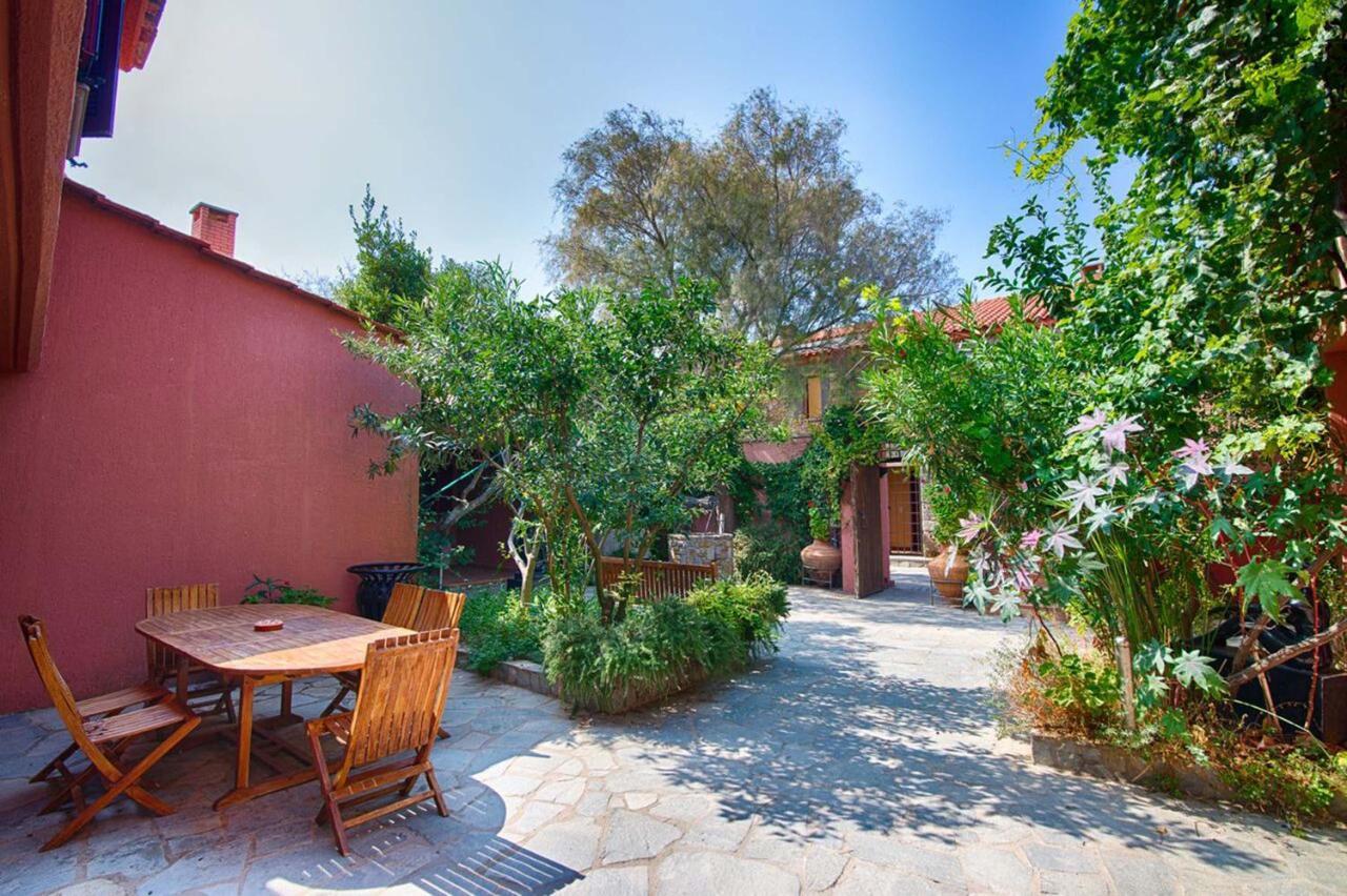 The Varos Residences Hotel Exterior foto